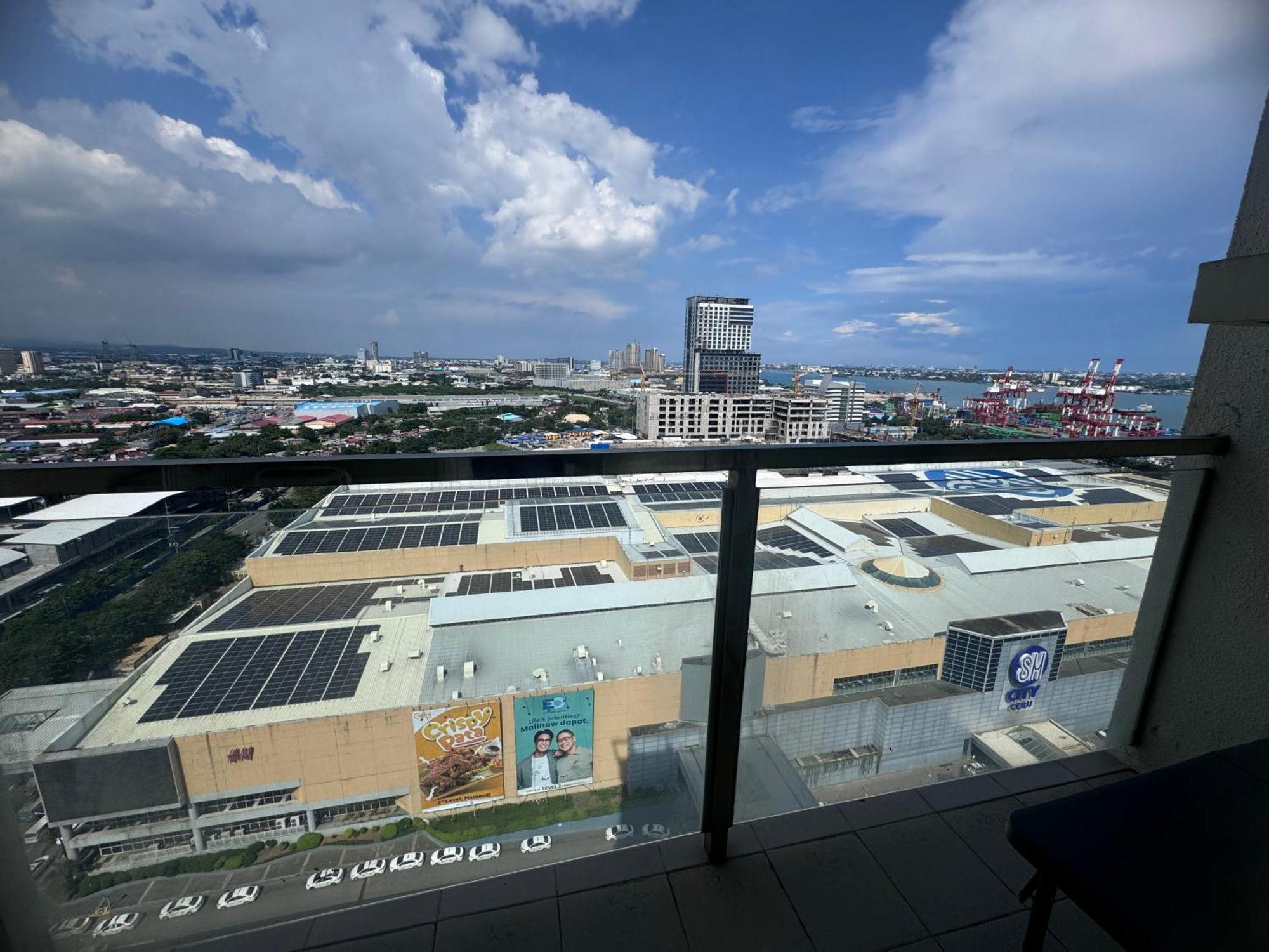 Luxanos Condo Place- Sunvida Tower Cebu Exterior foto